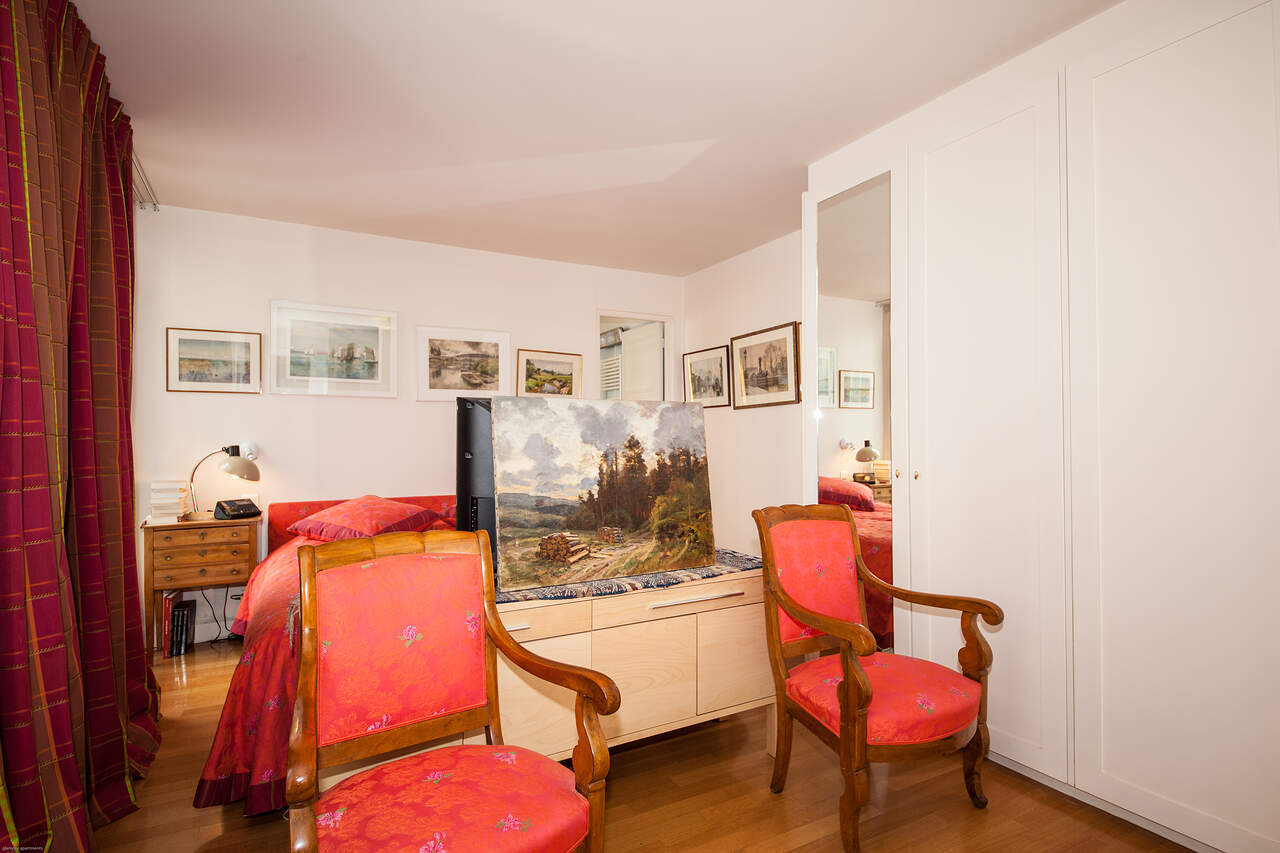 The 1st bedroom